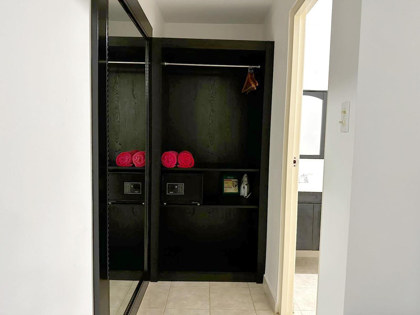 Ladybugs Apartments Palm Beach Extérieur photo