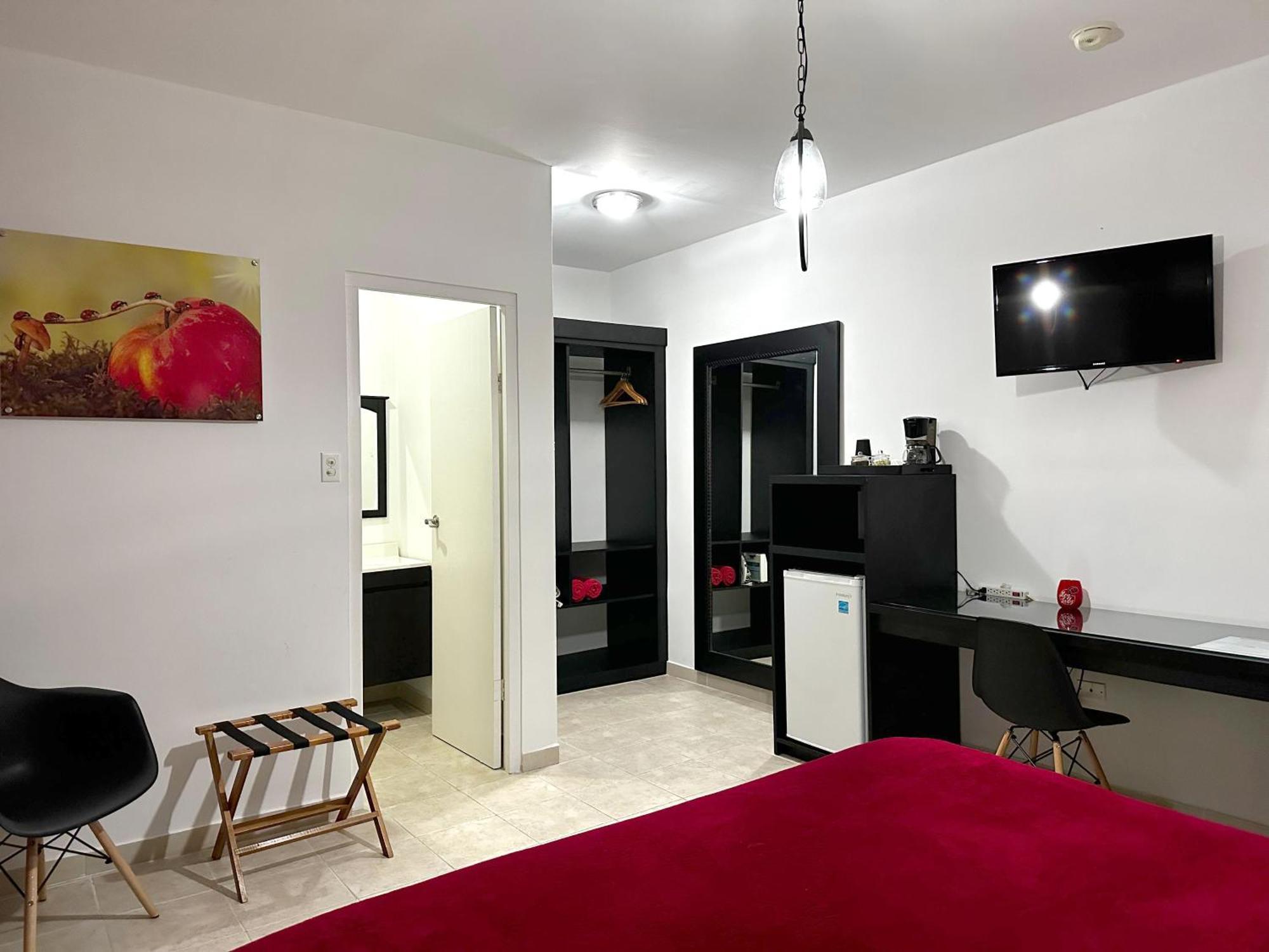 Ladybugs Apartments Palm Beach Extérieur photo