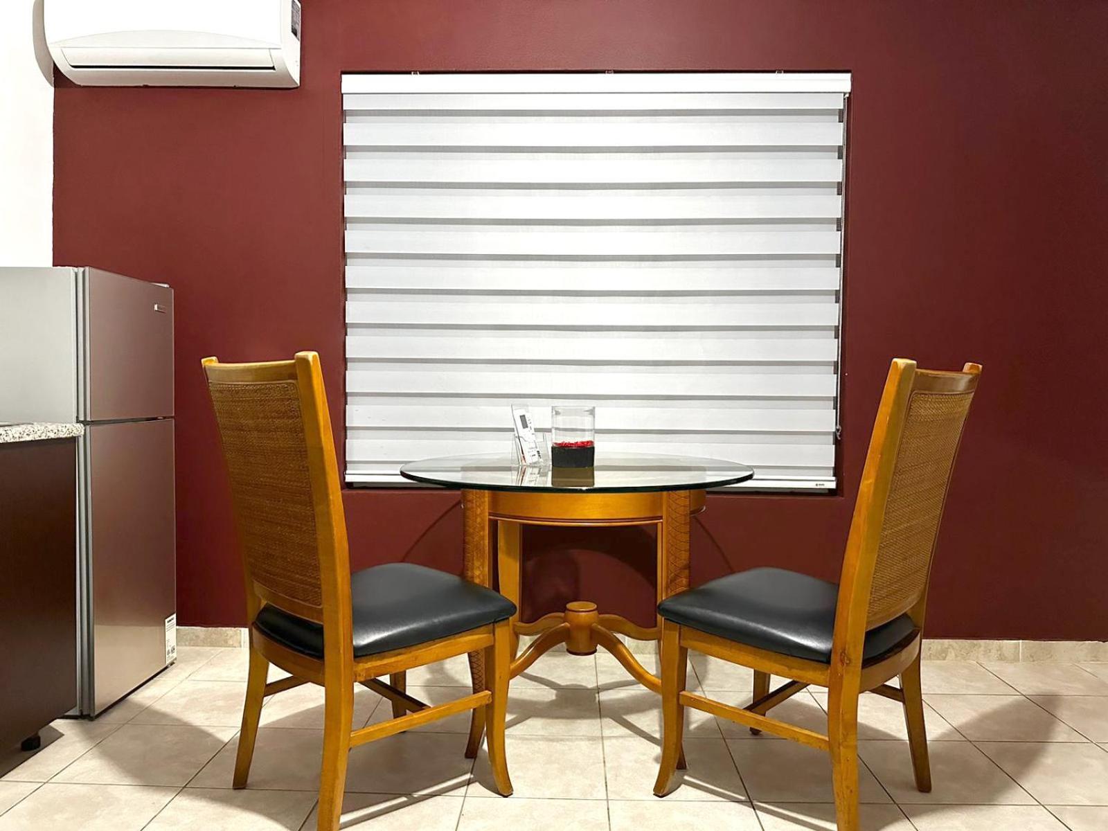Ladybugs Apartments Palm Beach Extérieur photo